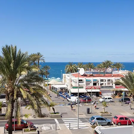 Home2book Triplex Disco Americas, Terrace