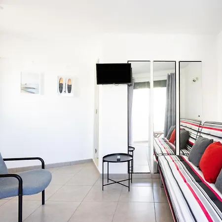 Home2book Triplex Disco Americas, Terrace 阿罗纳