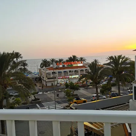 Appartement Home2book Triplex Disco Americas, Terrace *