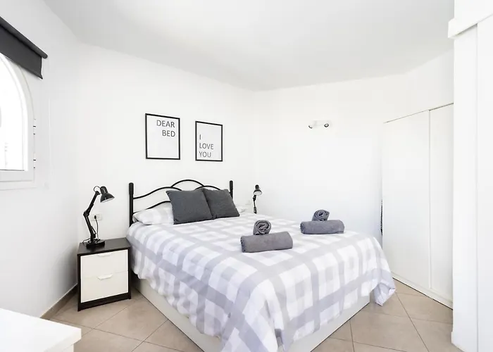 Home2book Triplex Disco Americas, Terrace * アロナ